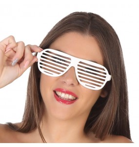 Óculos de sol de rede branca para completar o seu disfarce